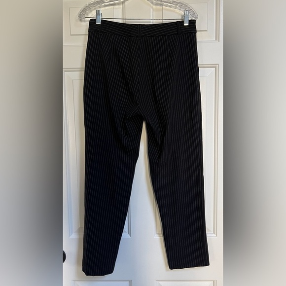 VELVET By Graham & Spencer Pin Stripe Straight Leg Pant Black/White - Picture 2 of 6